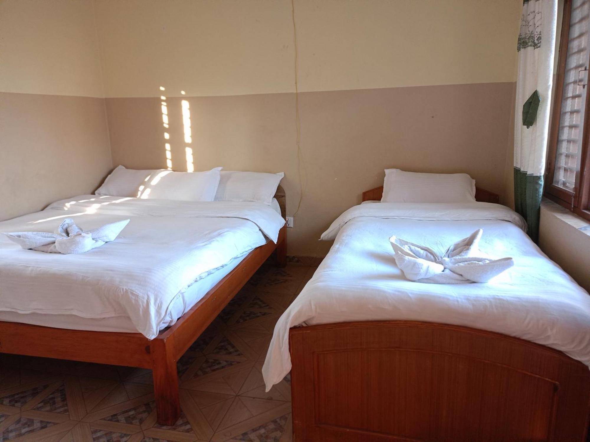 Pokhara Metro Eco Hotel Екстер'єр фото