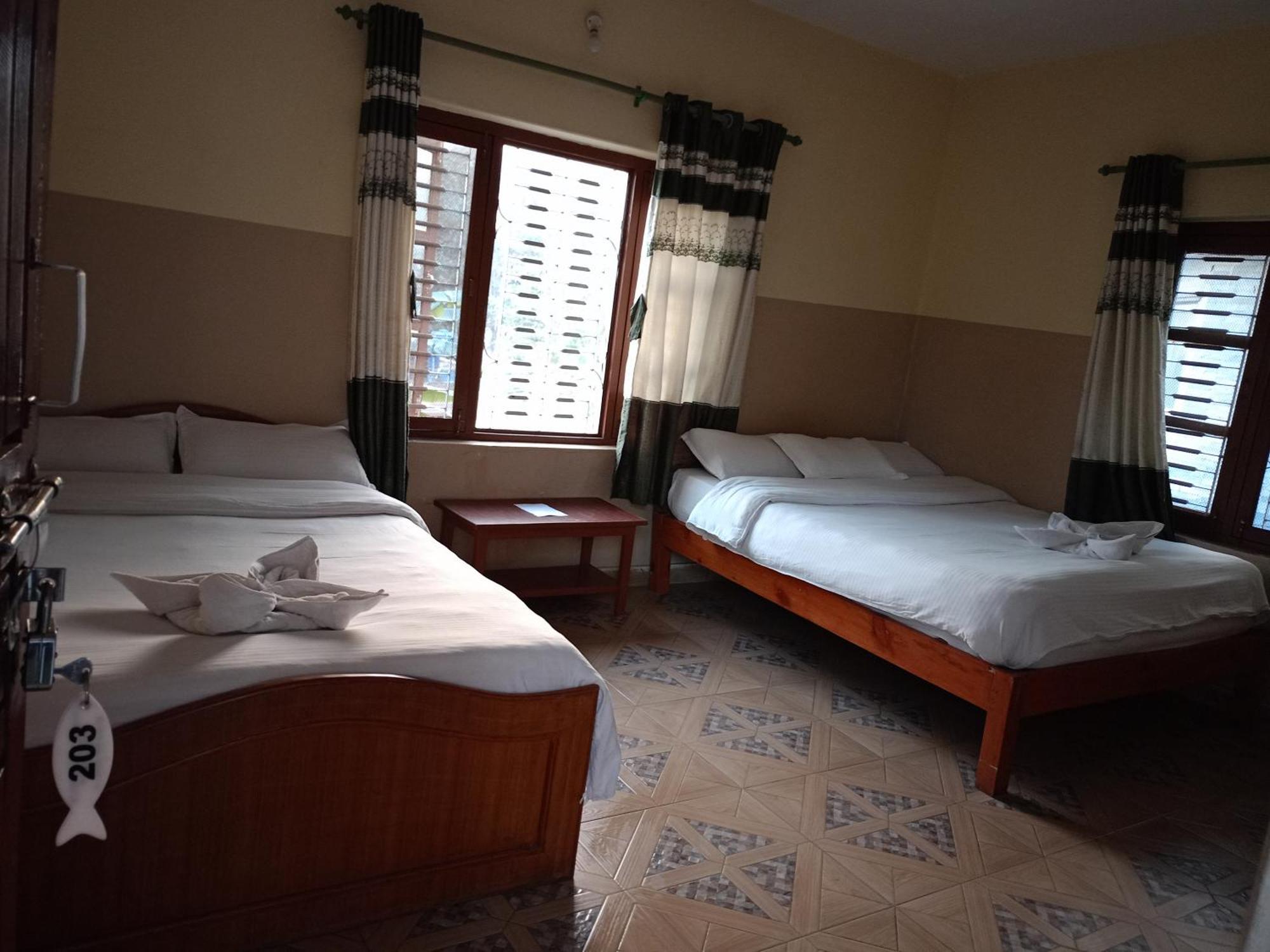 Pokhara Metro Eco Hotel Екстер'єр фото