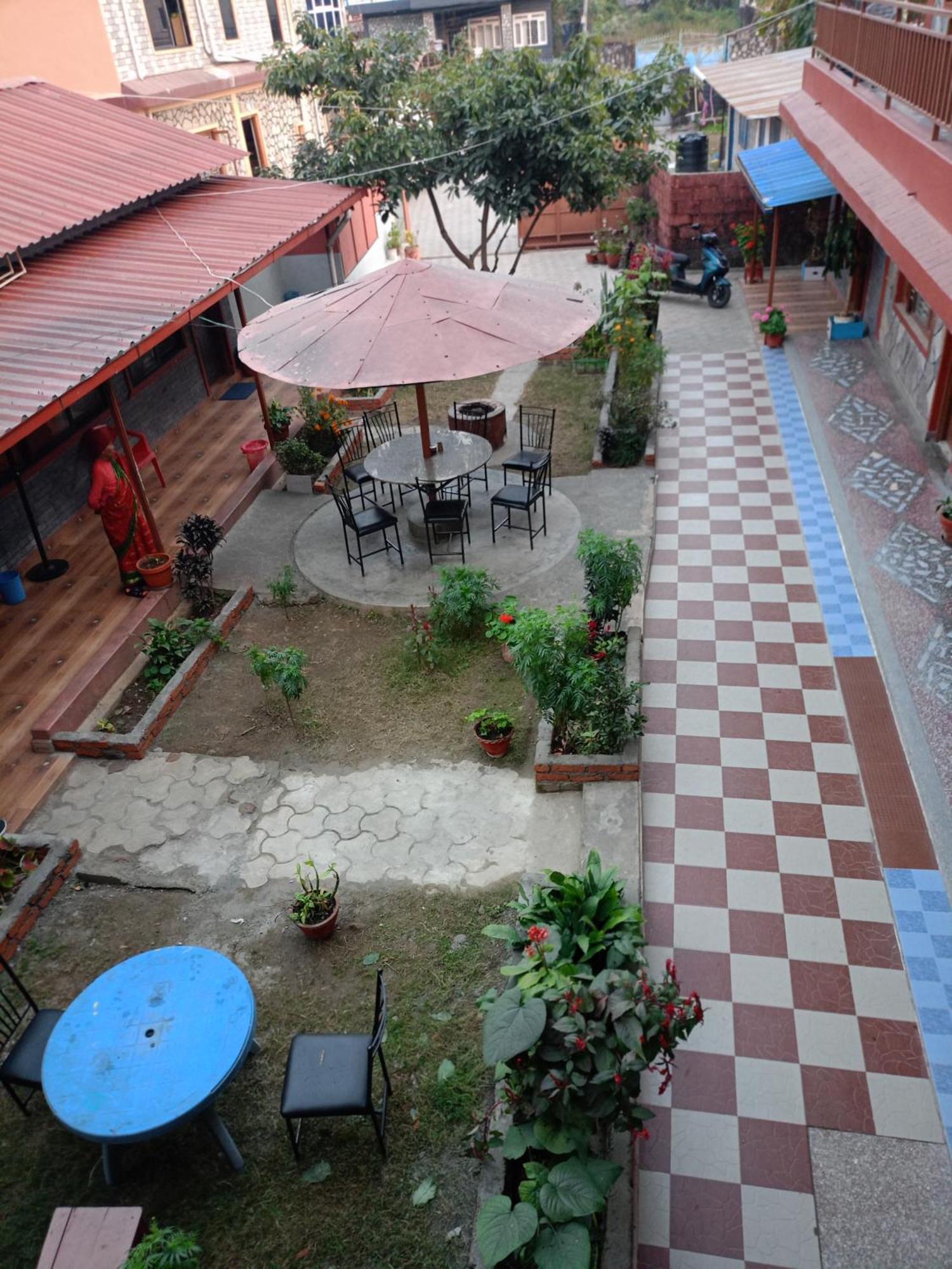 Pokhara Metro Eco Hotel Екстер'єр фото