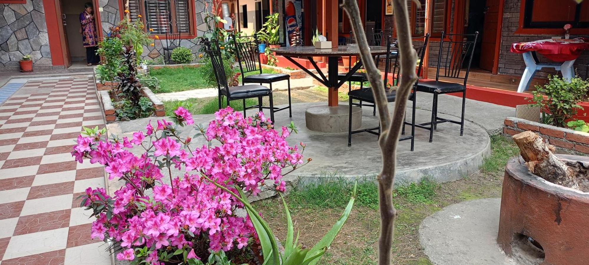 Pokhara Metro Eco Hotel Екстер'єр фото