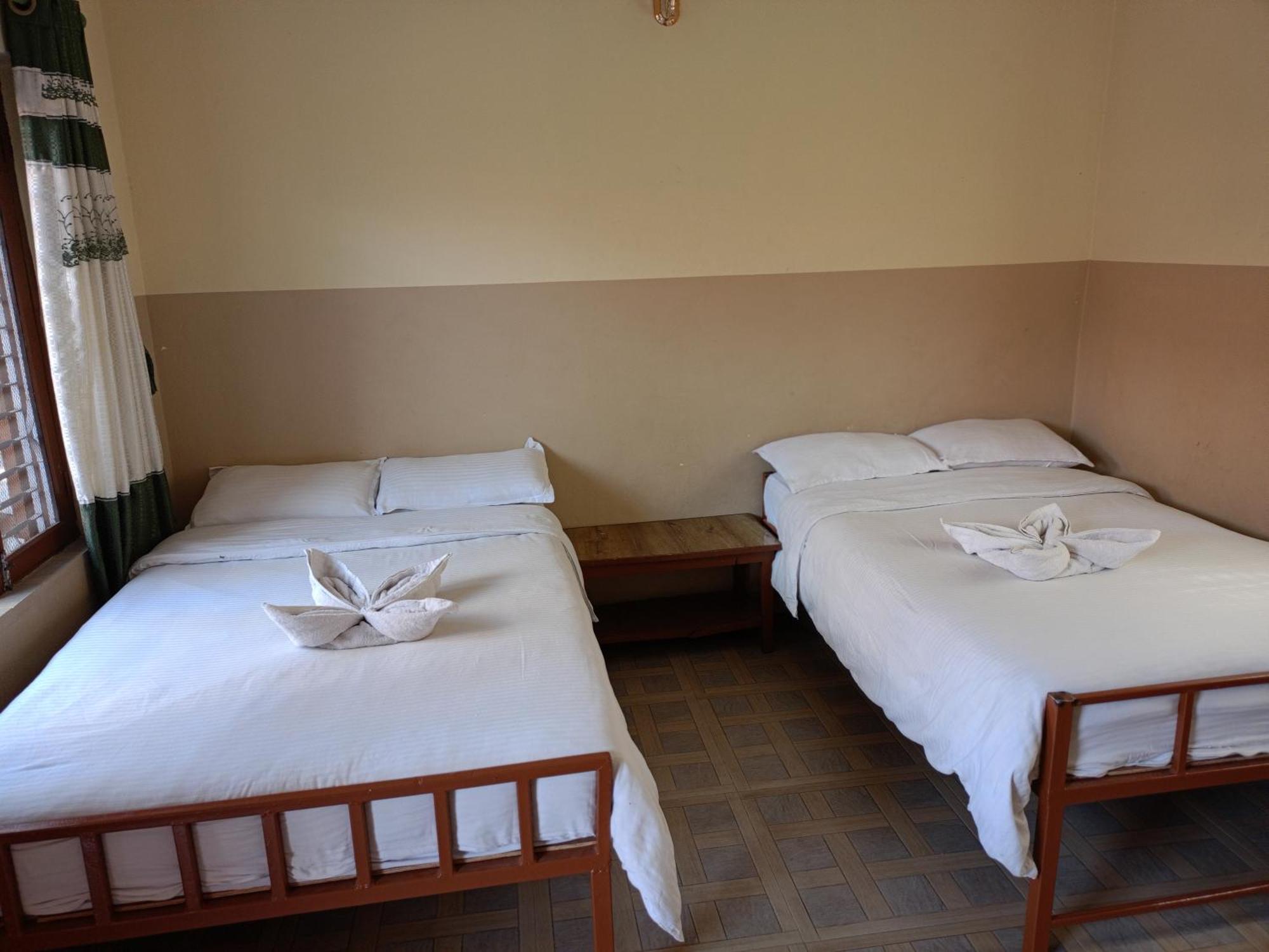 Pokhara Metro Eco Hotel Екстер'єр фото